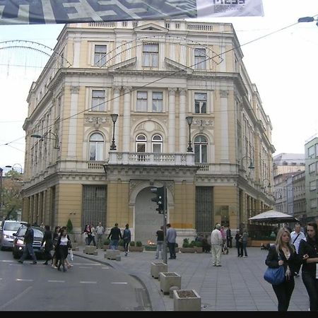 Theatre55 Apartamento Saraievo Exterior foto